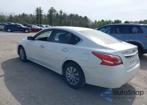 2013 Nissan Altima 2.5 z USA, uszkodzony, nr VIN 1N4AL3AP3DC293394